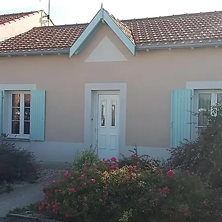 Holiday Home Rue Bir Hakeim Foch * シャトライヨン・プラージュ